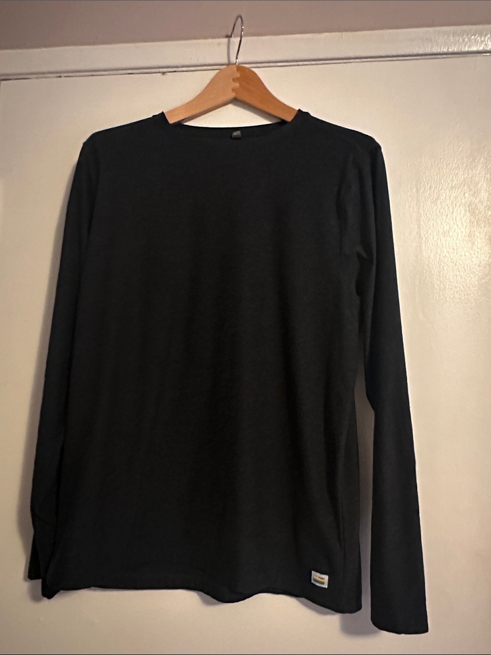 Vuori Black Long-Sleeve Crew